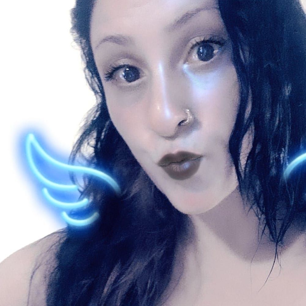 Meet your Posher, Caitlin